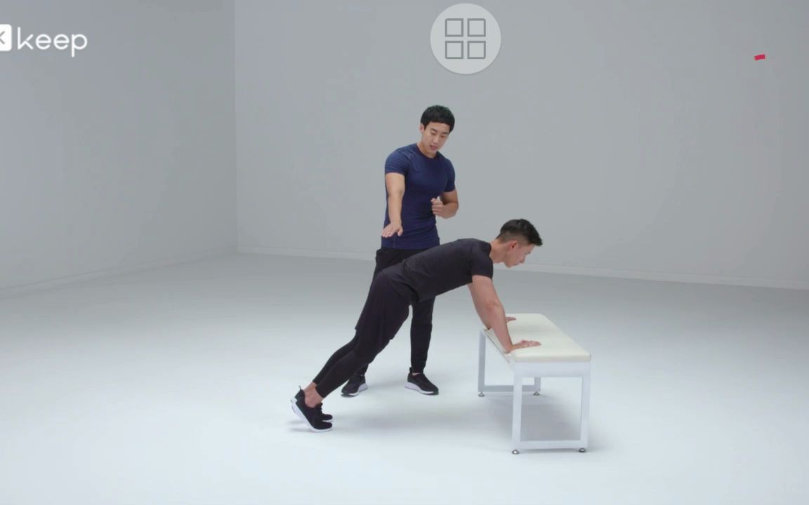 椅上斜俯卧撑